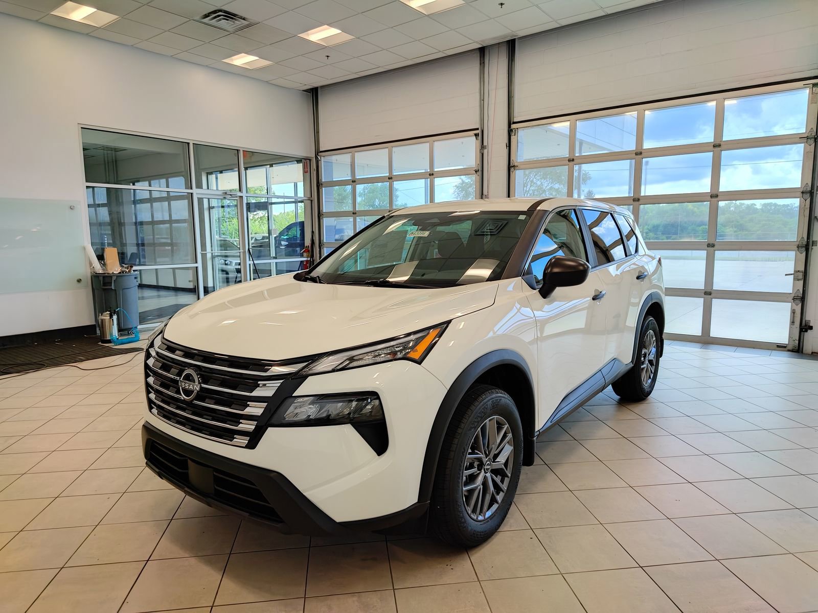 New 2026 Nissan Rogue S image 7