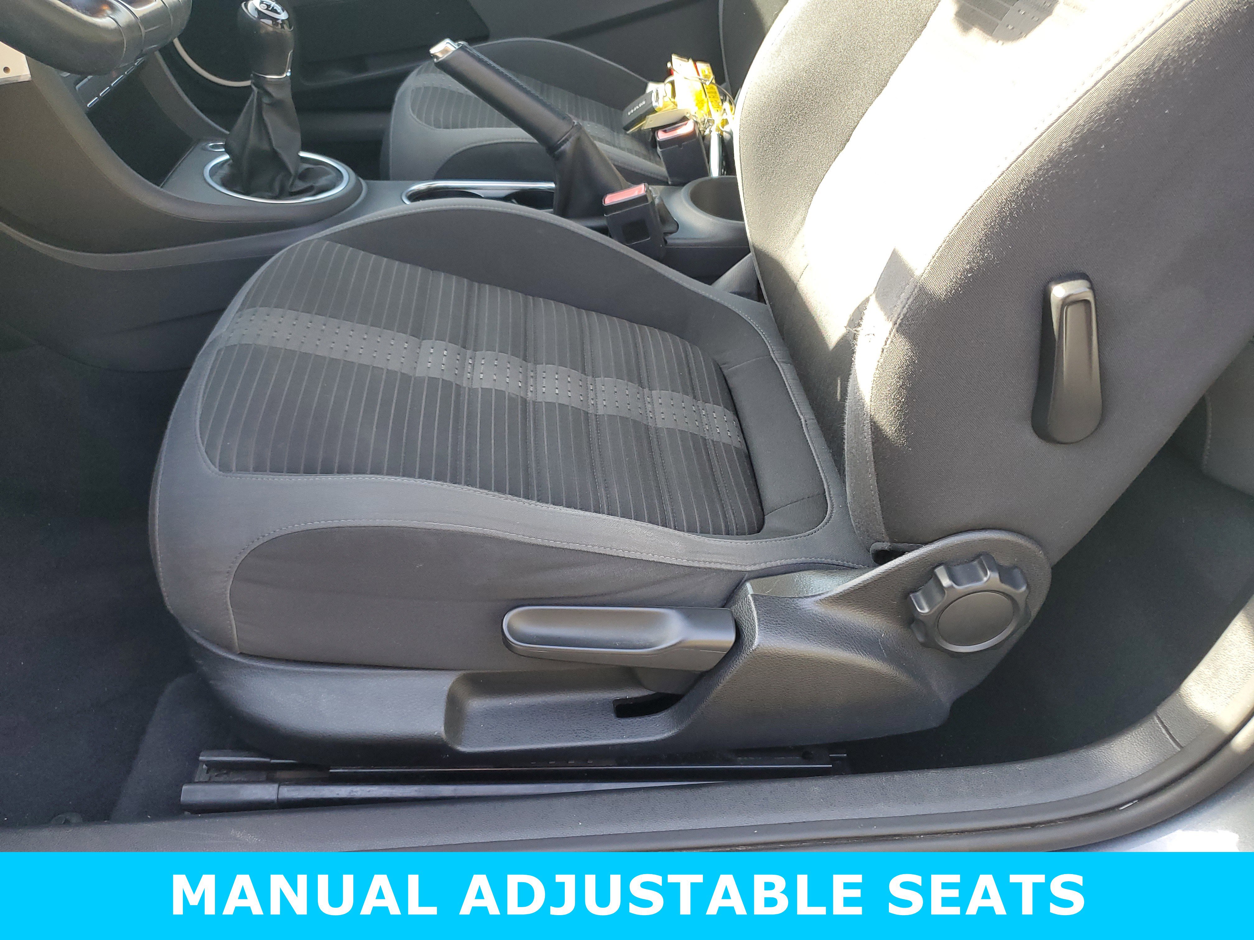 Used 2012 Volkswagen Beetle 2.0T image 23