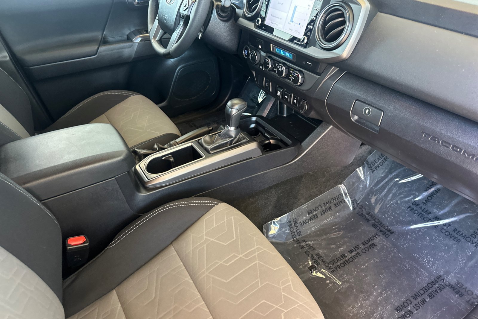 Used 2023 Toyota Tacoma TRD Off-Road AWD/4WD image 17