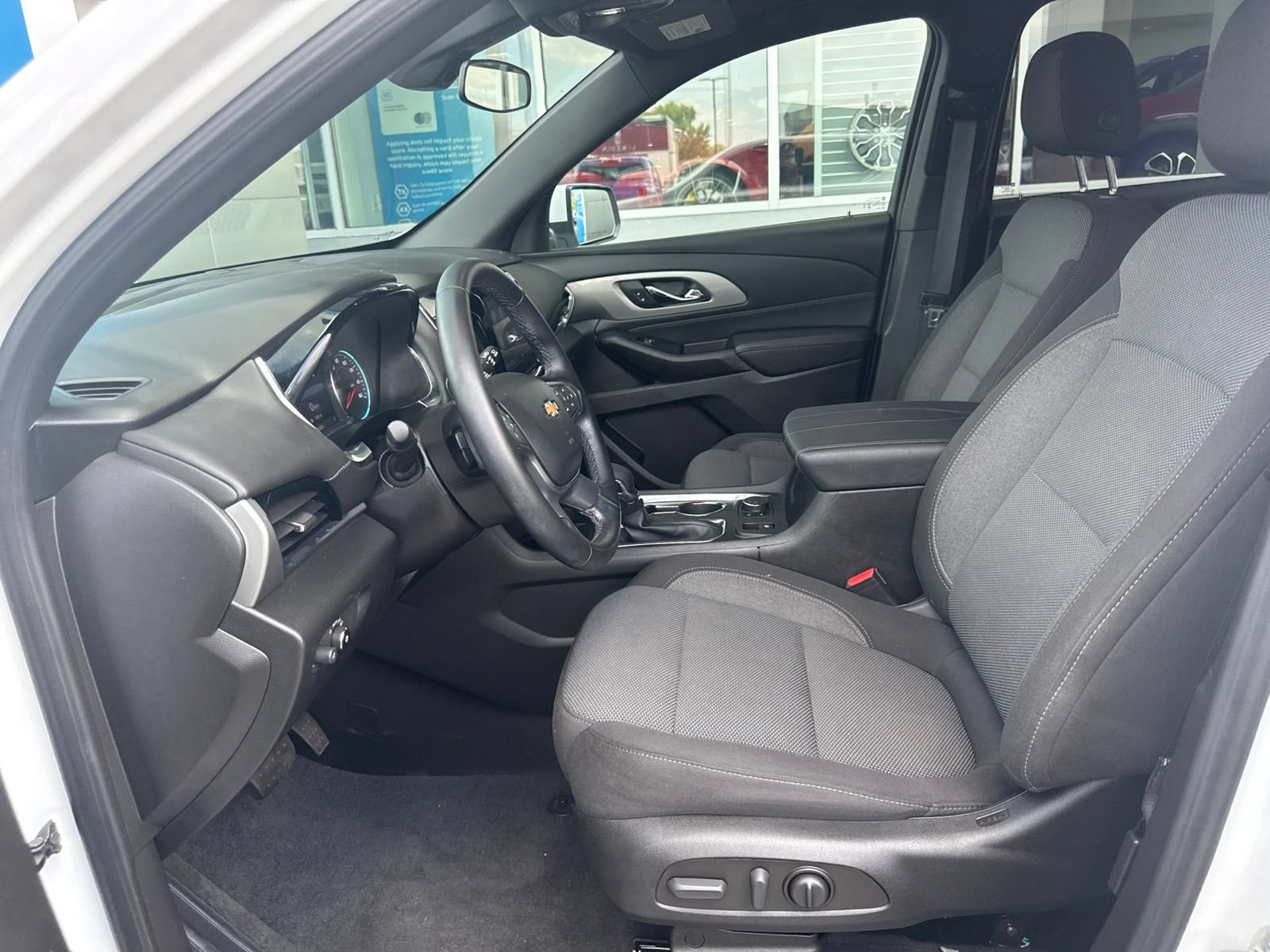 Used 2023 Chevrolet Traverse LT w/ LPO, Floor Liner Package AWD/4WD image 20