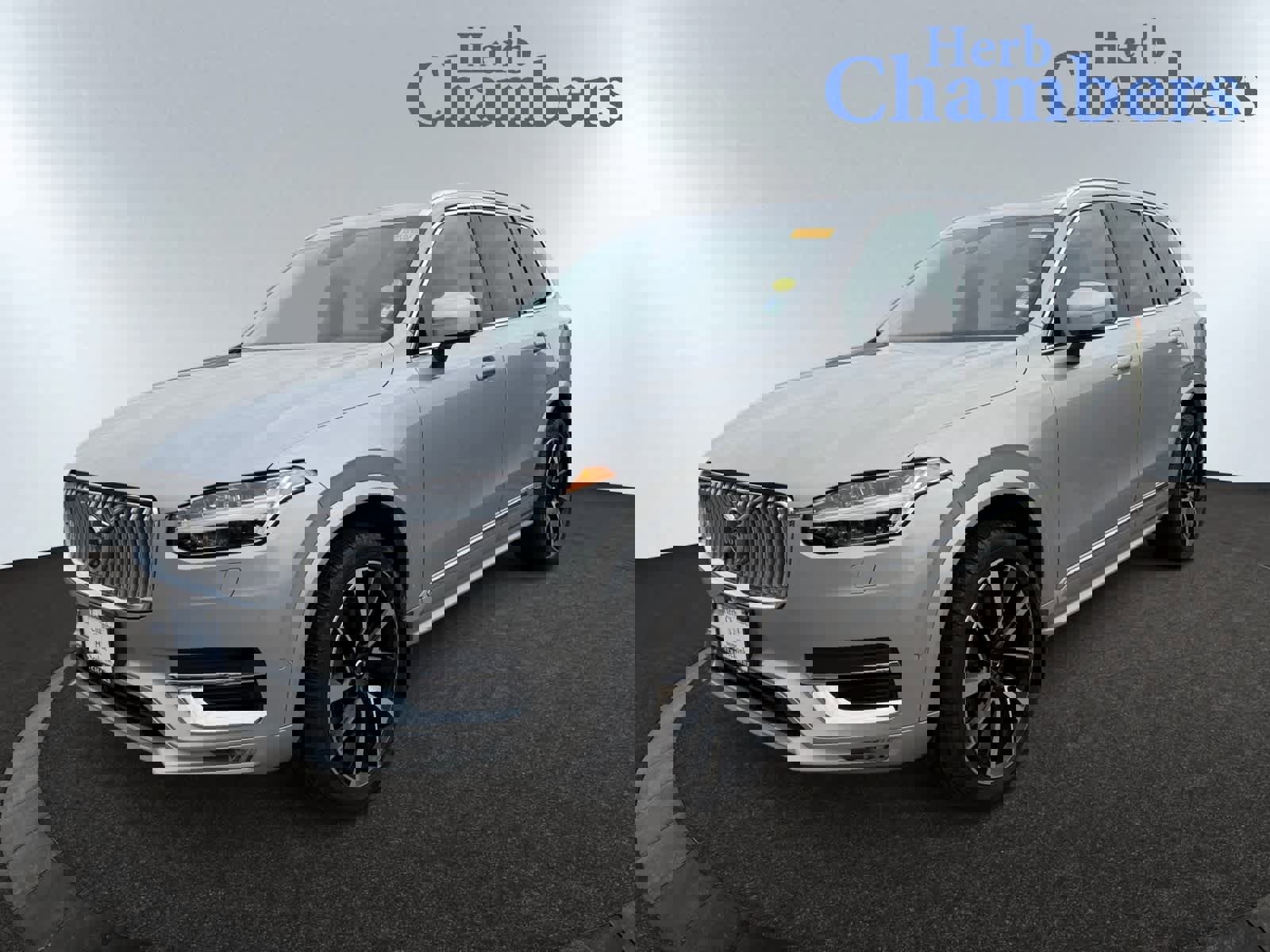 Used 2023 Volvo XC90 B6 Plus w/ Protection Package image 17