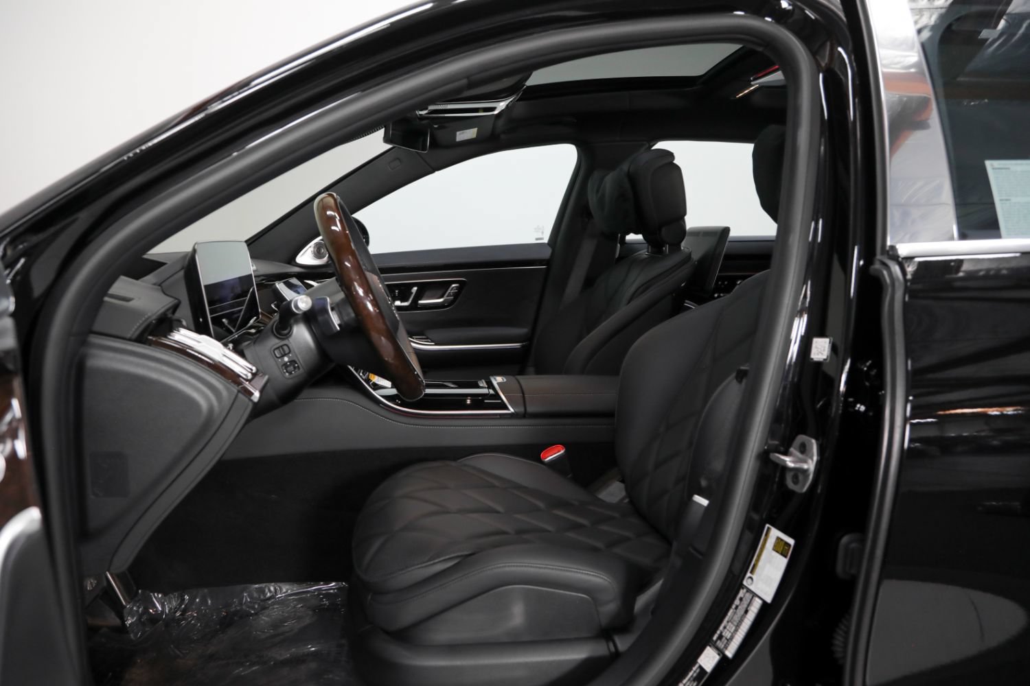 Used 2026 Mercedes-Benz Maybach S 580 4MATIC image 54