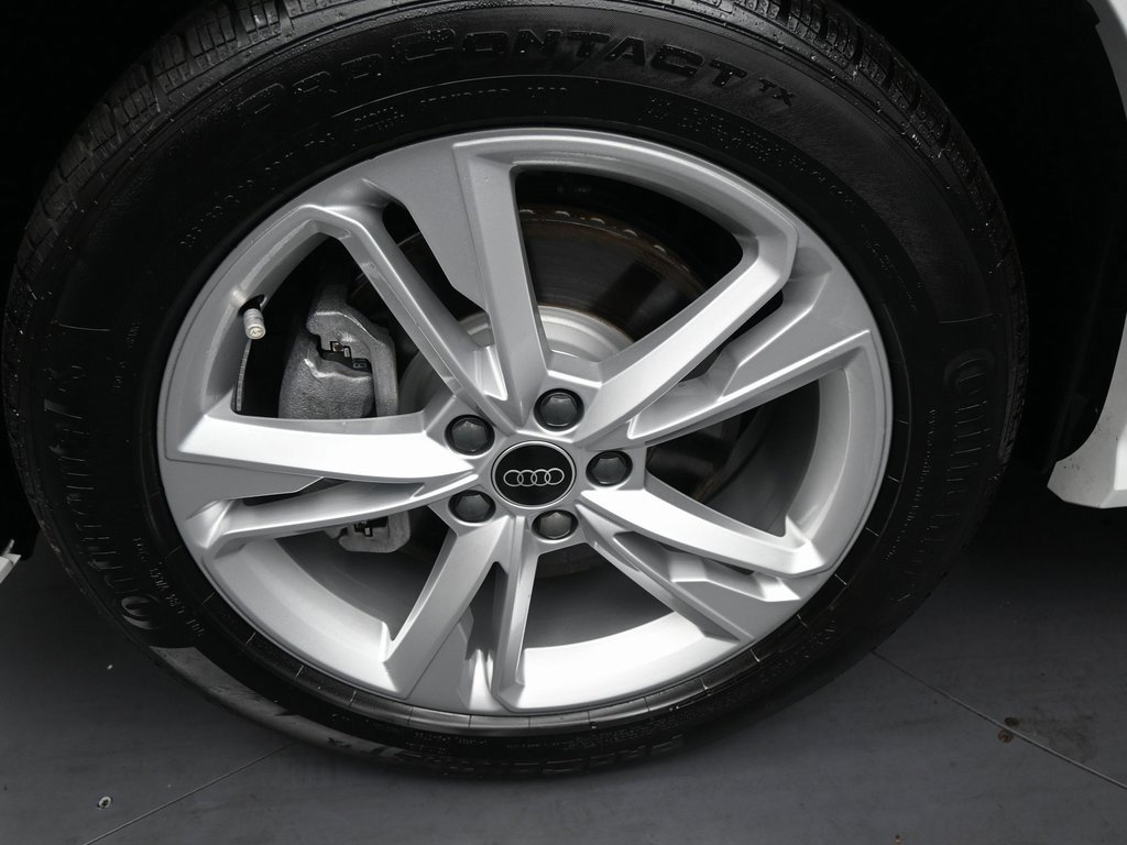 Used 2024 Audi Q3 2.0T Premium w/ Convenience Package image 46