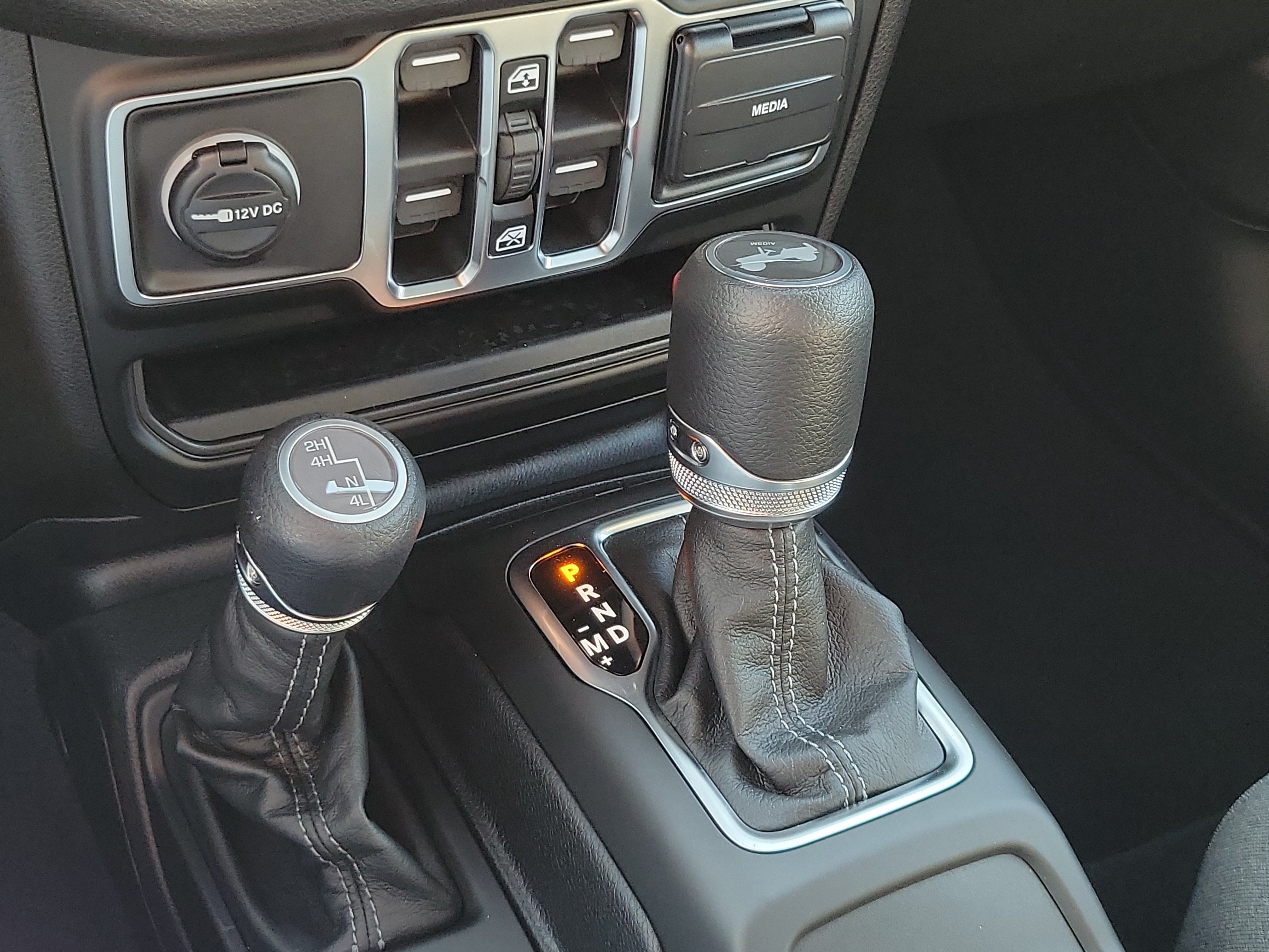 New 2026 Jeep Wrangler Unlimited Sport AWD/4WD image 18