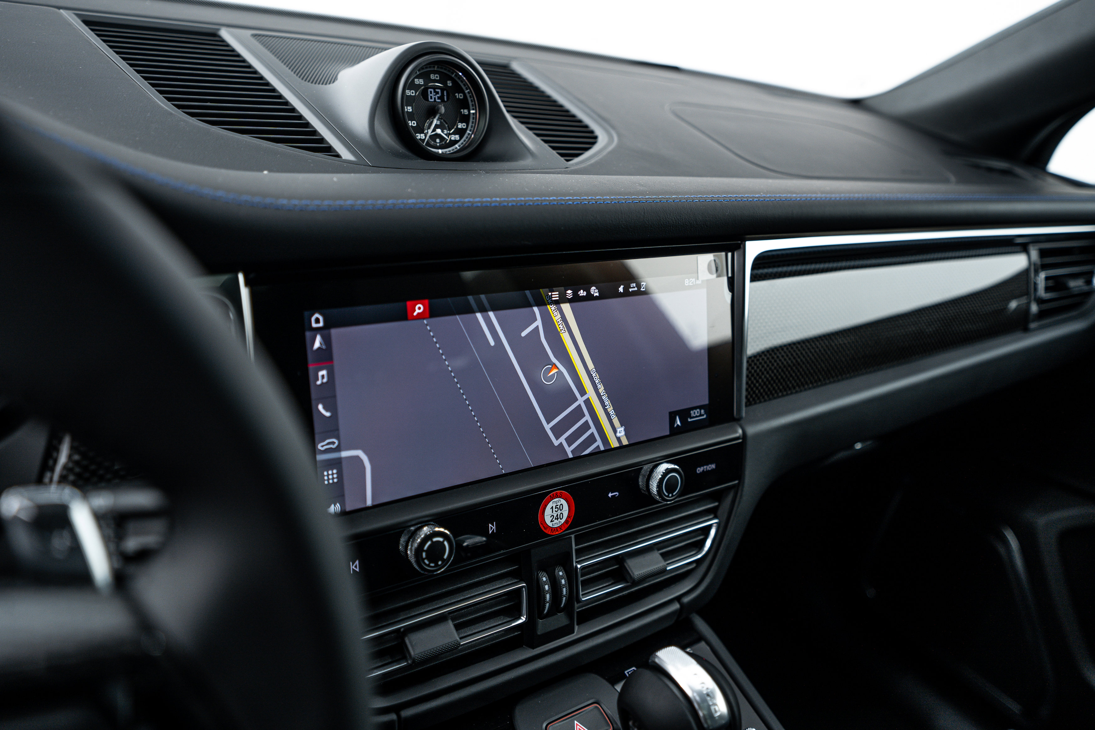 New 2026 Porsche Macan GTS image 15