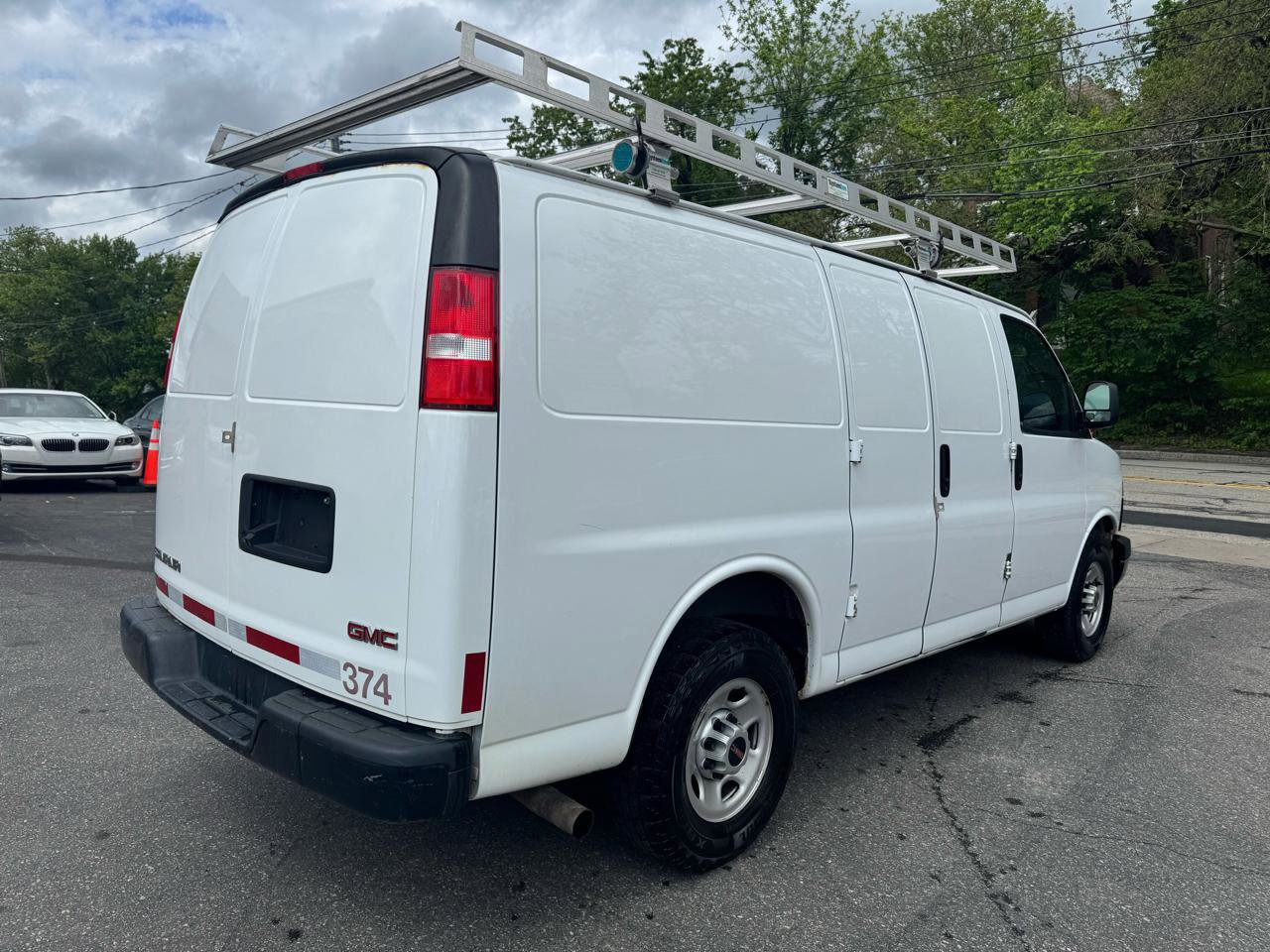 Used 2018 GMC Savana 2500 RWD image 7