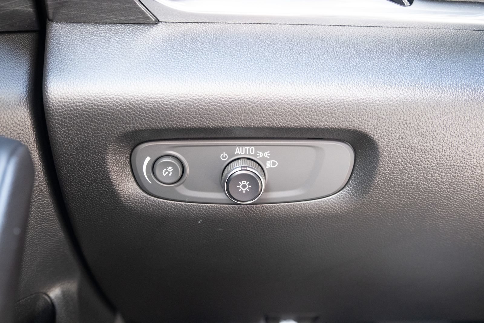 Used 2023 Chevrolet Traverse High Country AWD/4WD image 10