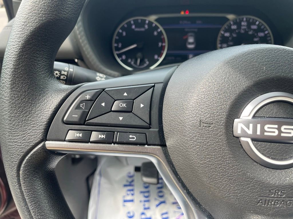 Used 2025 Nissan Sentra SV FWD image 29