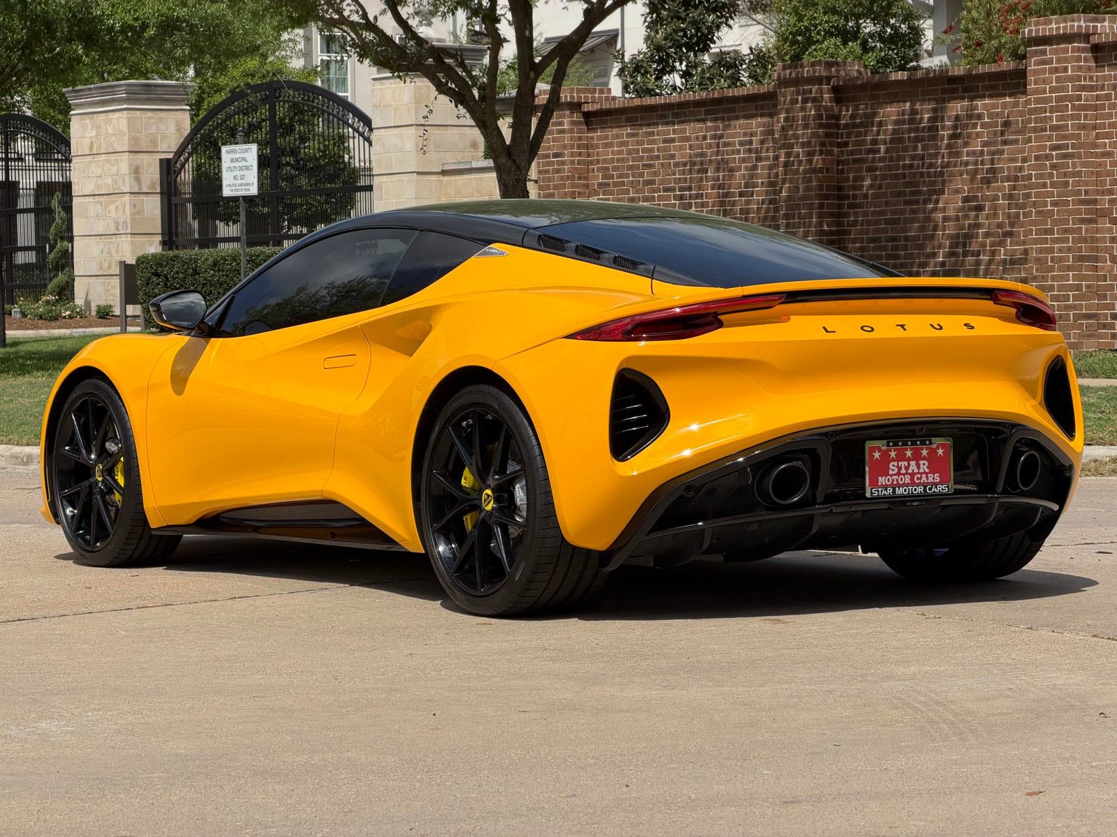 Used 2024 Lotus Emira First Edition image 14