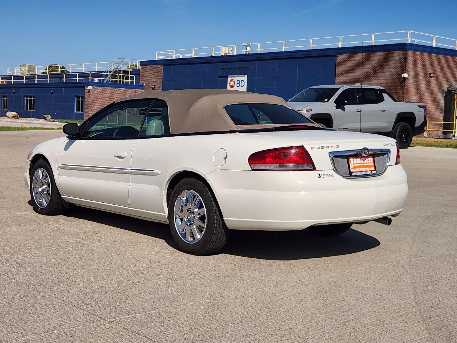 Used 2004 Chrysler Sebring Limited FWD image 8