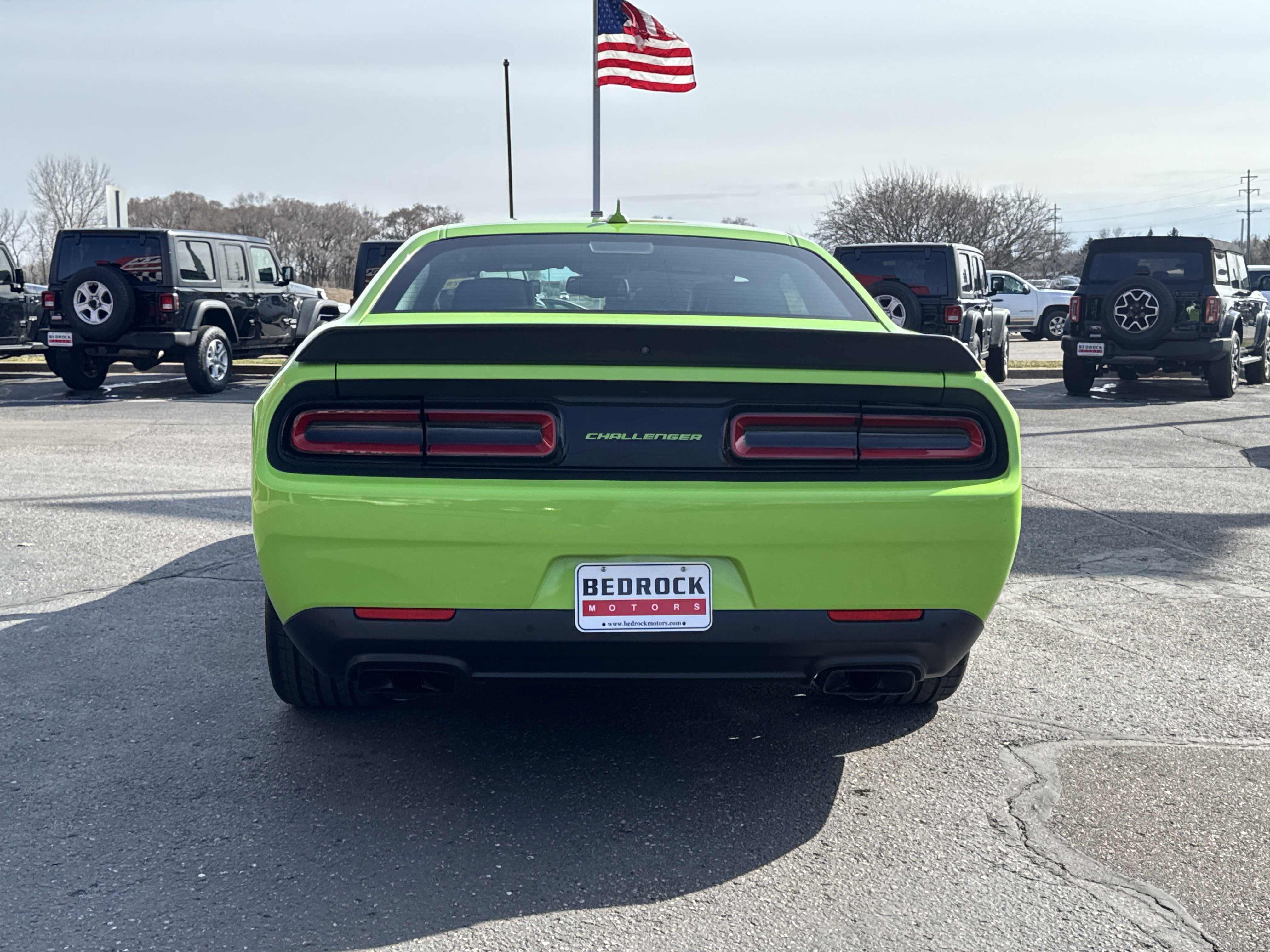 Used 2015 Dodge Challenger SRT Hellcat RWD image 6