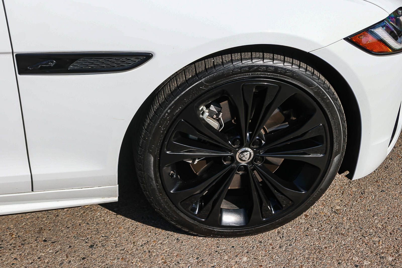 Used 2024 Jaguar XF R-Dynamic SE image 14