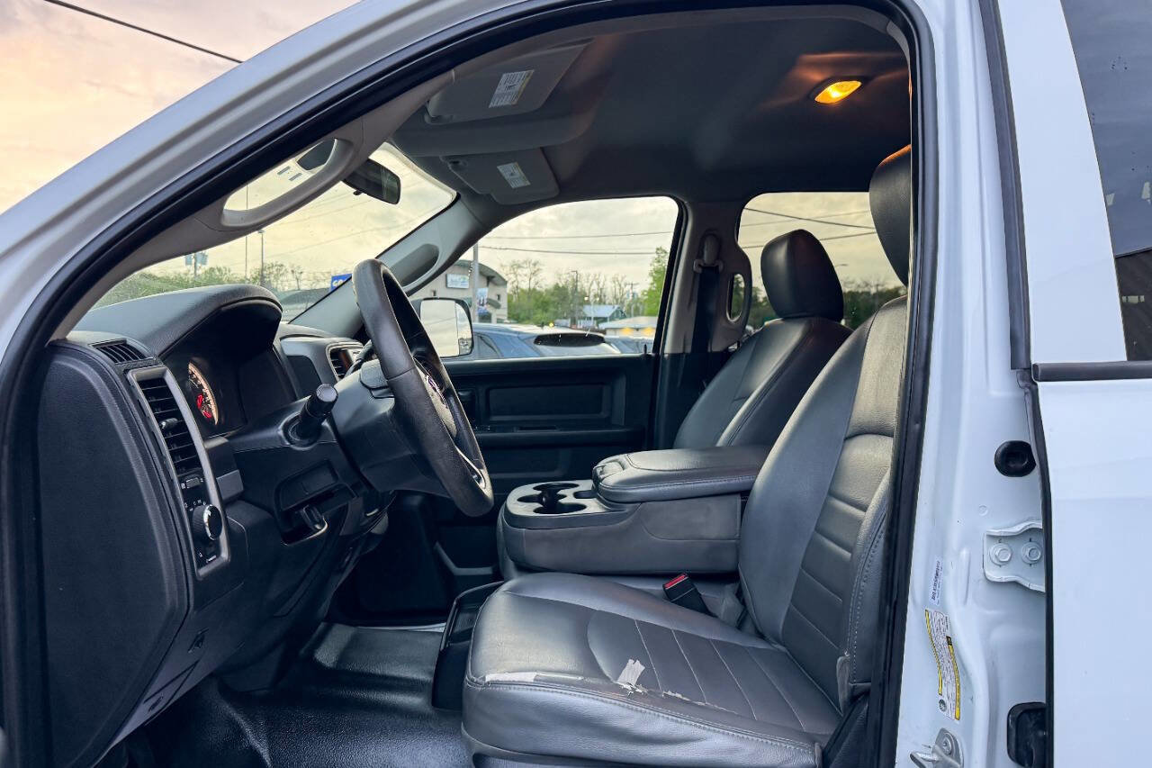 Used 2017 RAM 3500 Tradesman image 14