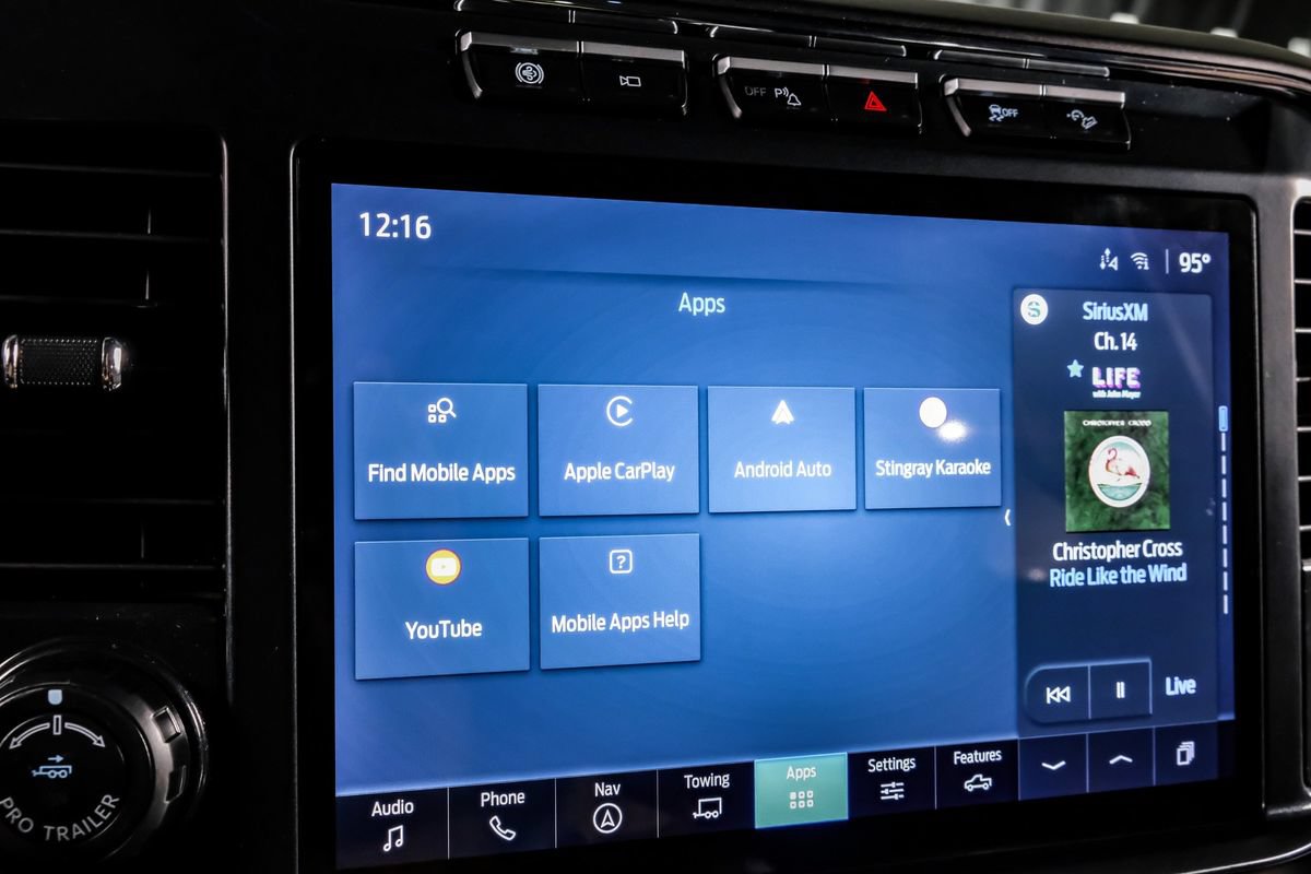 Used 2024 Ford F350 Lariat w/ Lariat Ultimate Package AWD/4WD image 28
