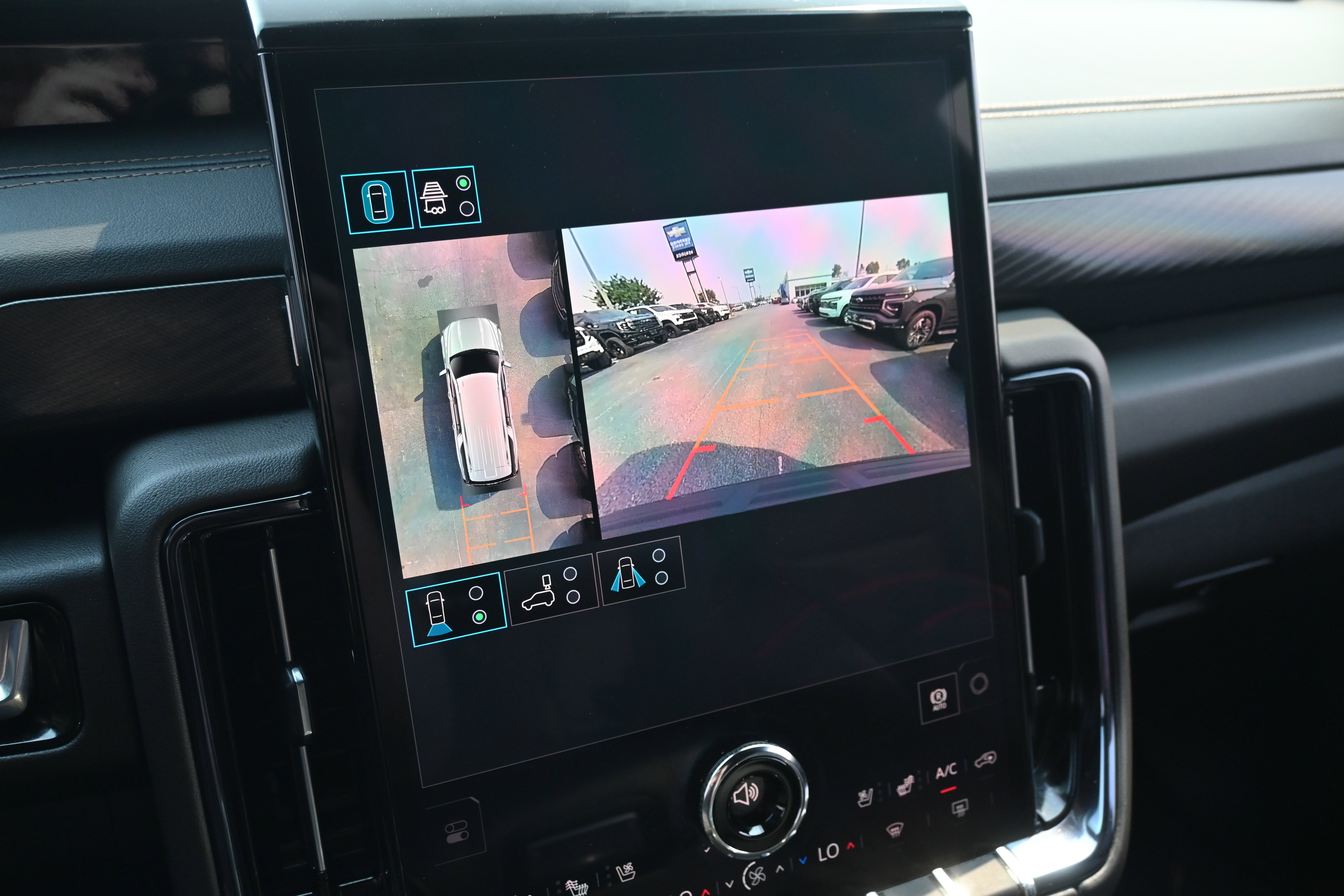 Used 2026 GMC Yukon XL AT4 image 16