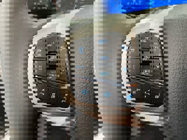 New 2025 Ford Explorer Active w/ Active Comfort Package image 28