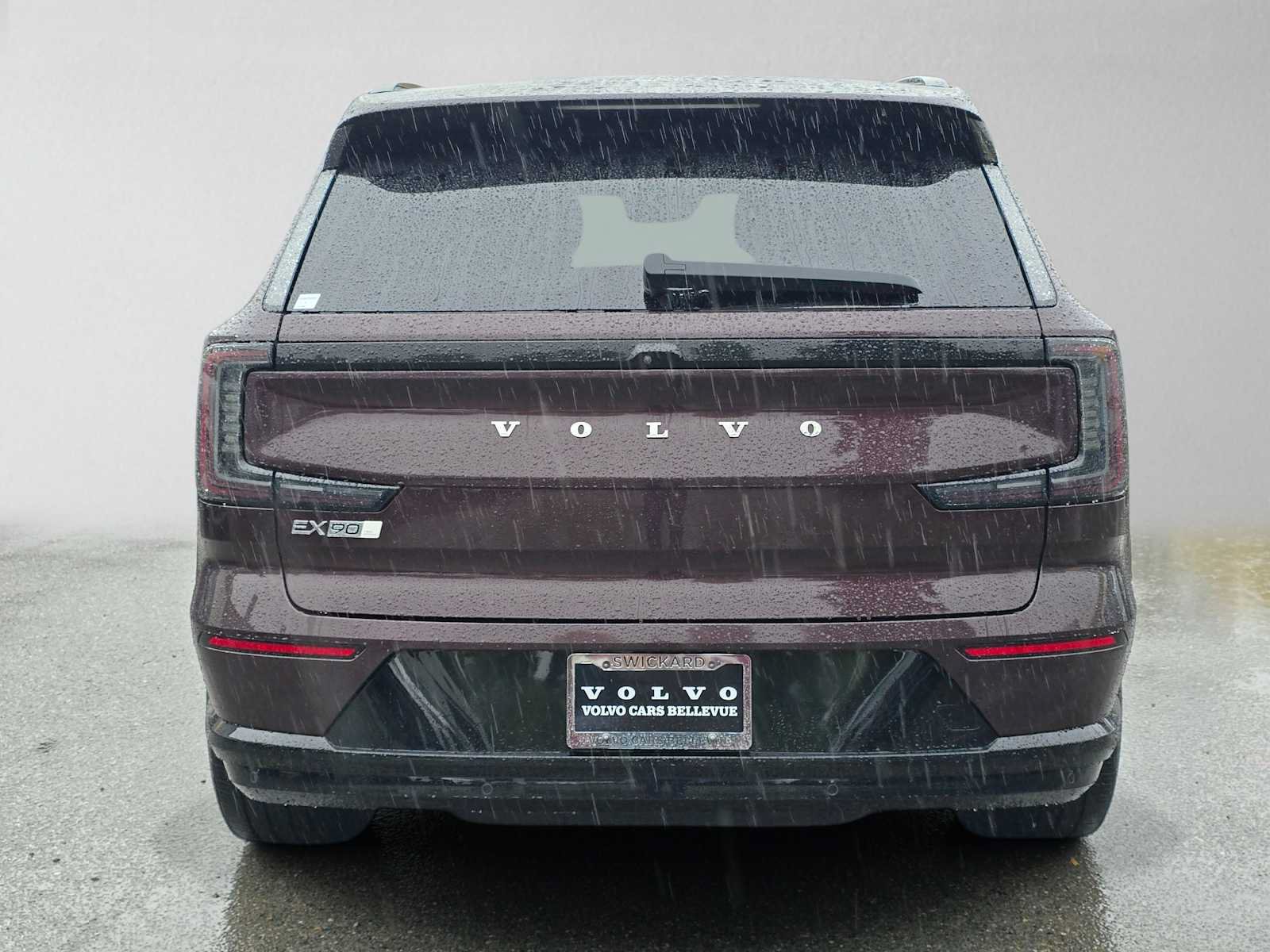 Certified 2025 Volvo EX90 Plus AWD/4WD image 5