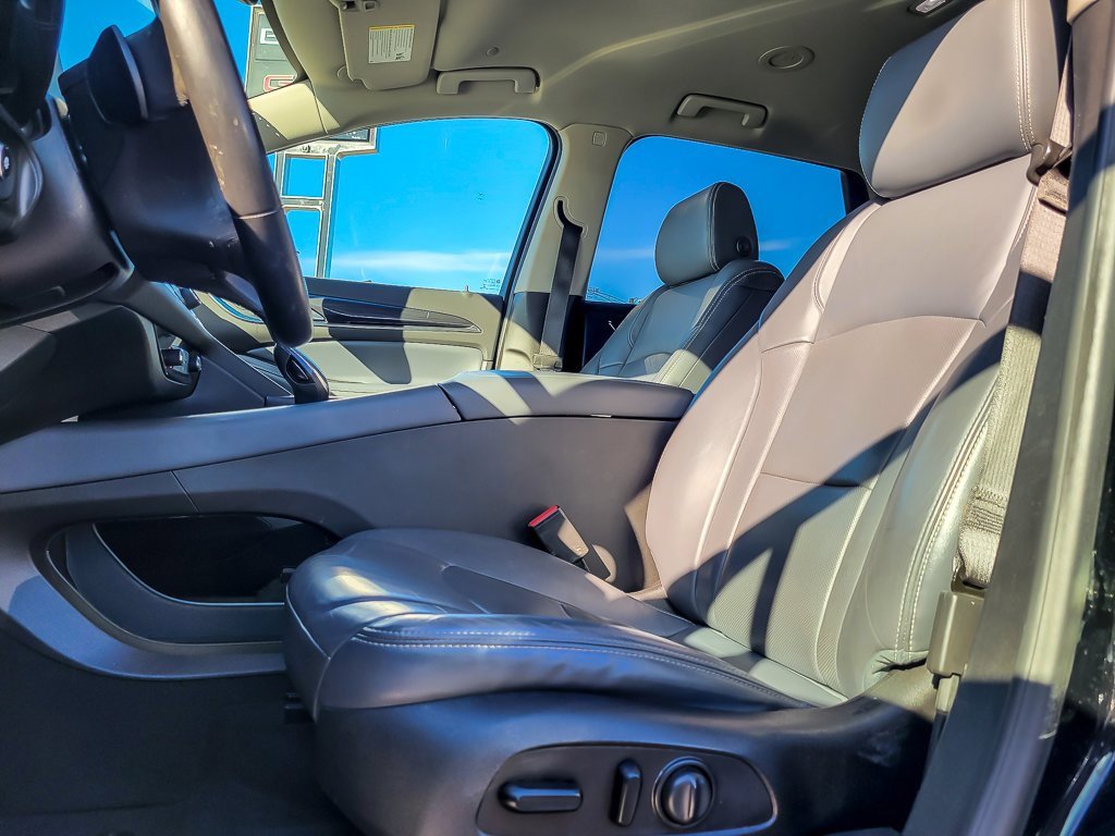 Certified 2018 Buick Enclave Essence w/ Trailering Package image 6