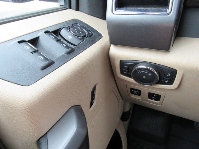 Used 2020 Ford F150 XLT w/ Equipment Group 302A Luxury AWD/4WD image 38