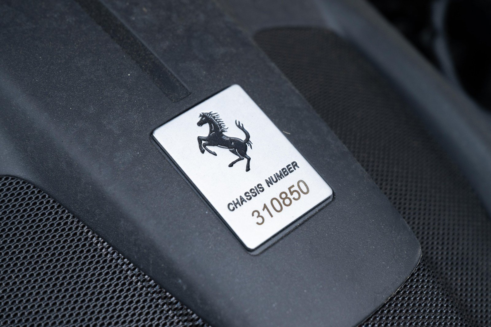 Used 2024 Ferrari Roma Spider RWD image 15