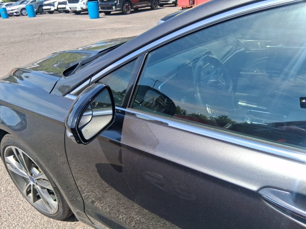 Used 2017 Ford Fusion Titanium FWD image 10