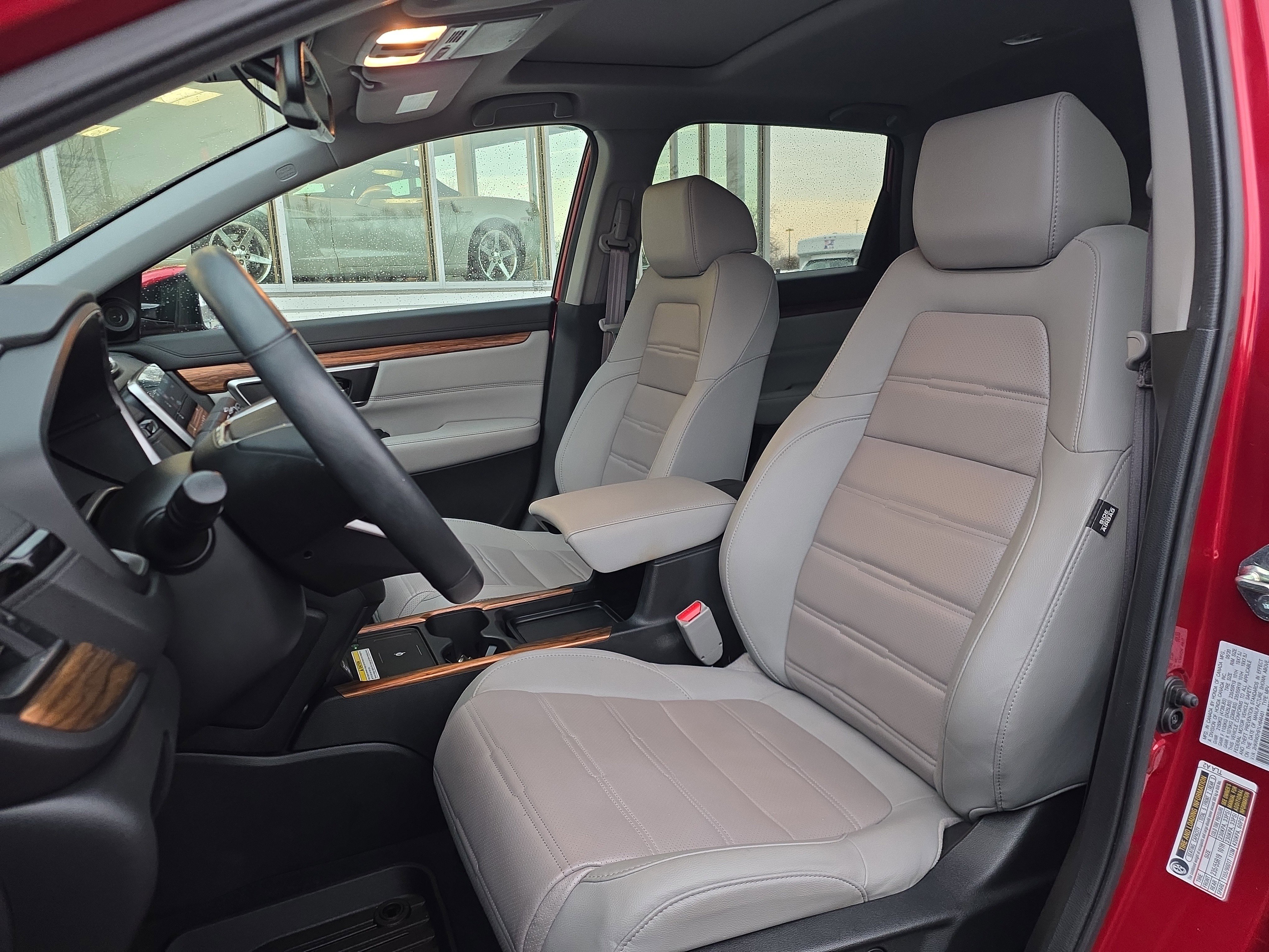 Used 2020 Honda CR-V Touring image 14