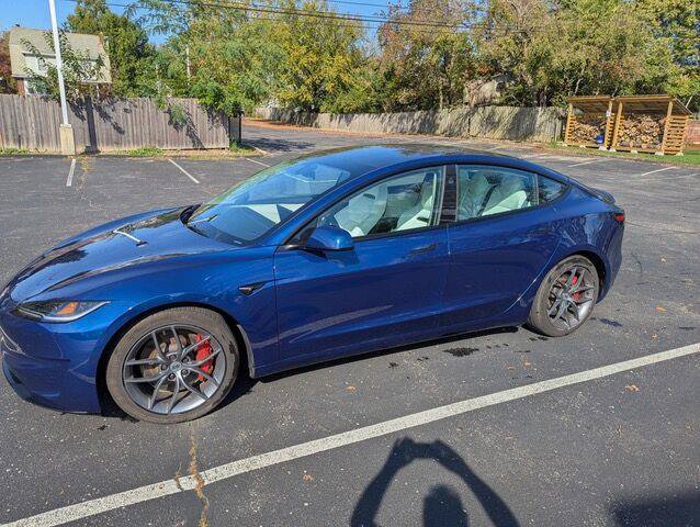 Used 2025 Tesla Model 3 Performance AWD/4WD image 3