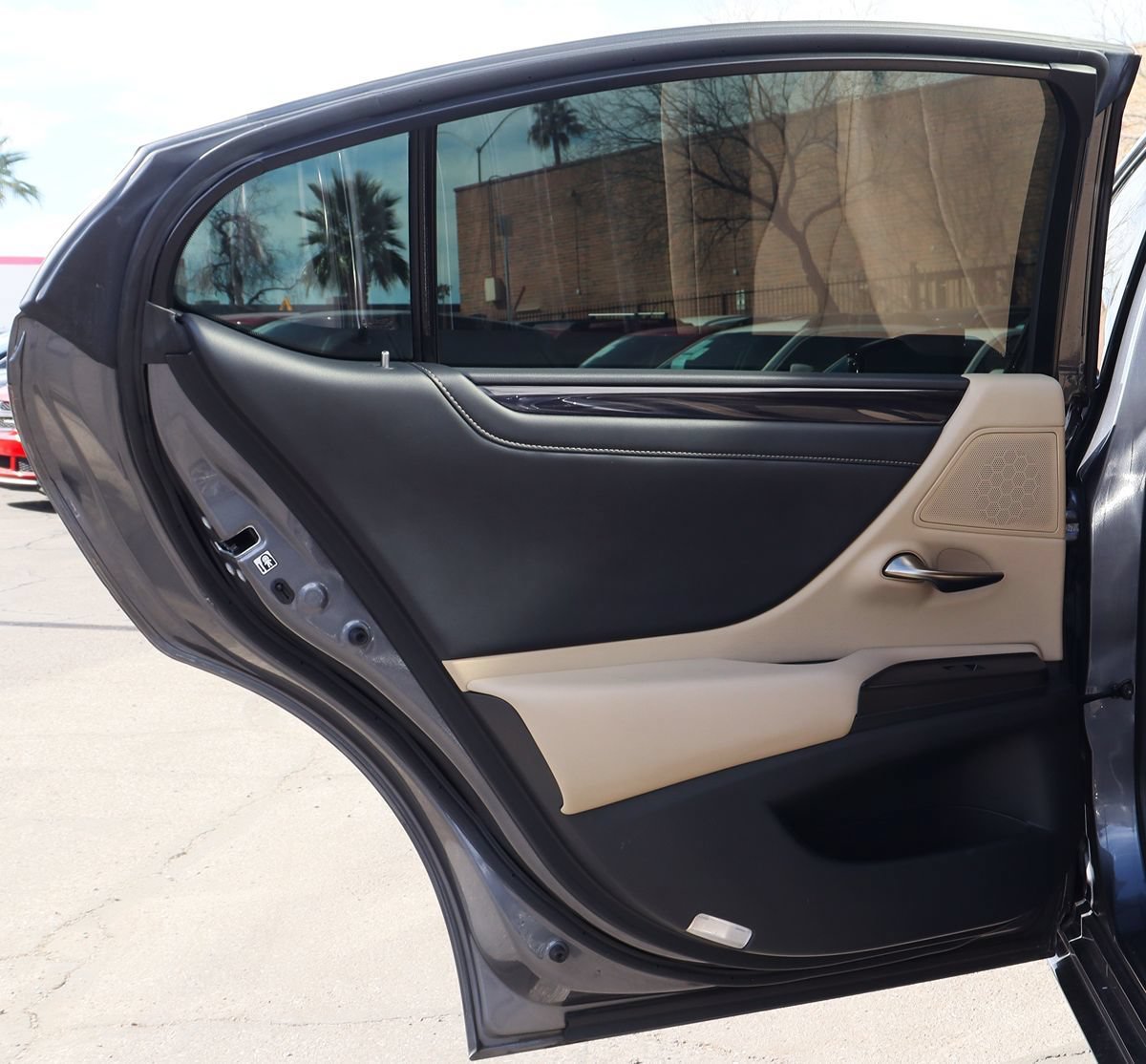 Used 2020 Lexus ES 350 w/ Premium Package FWD image 25