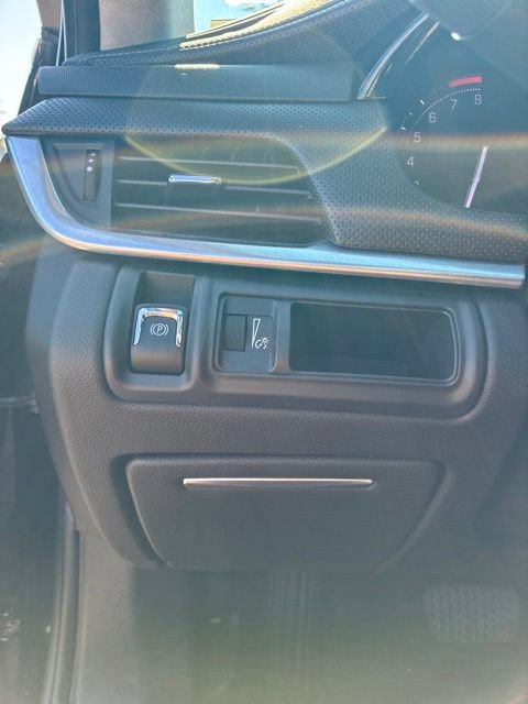 Used 2017 Cadillac XTS FWD image 12