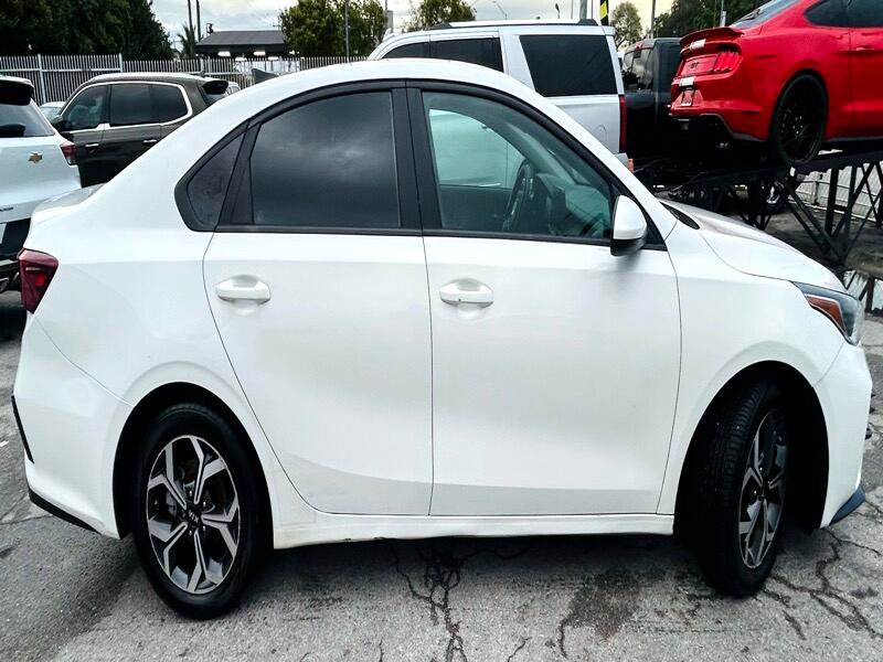 Used 2021 Kia Forte LXS image 6
