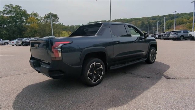 New 2026 Chevrolet Silverado EV LT w/ Premium Package image 8