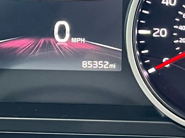 Used 2024 Kia Carnival LX image 30