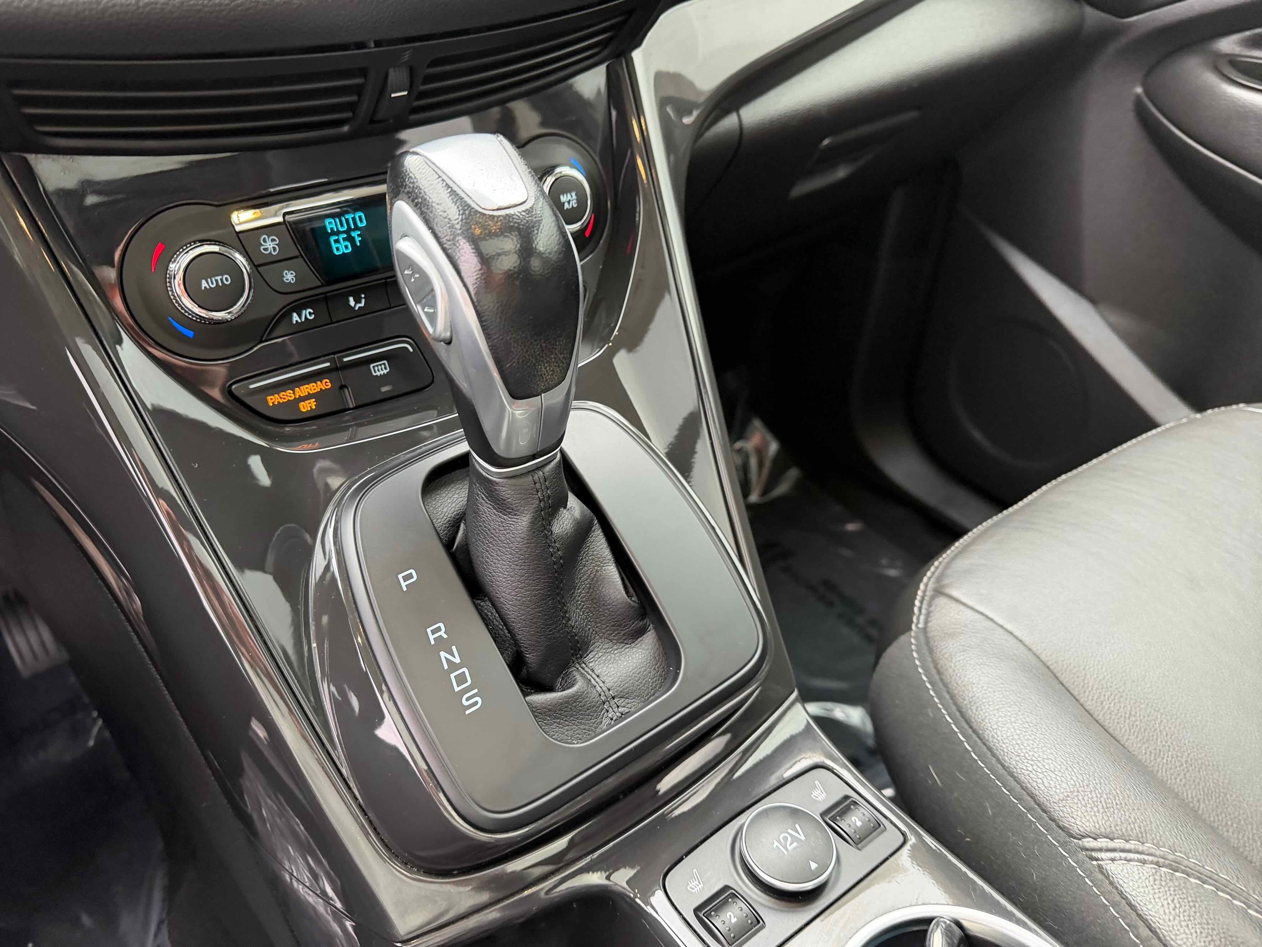 Used 2015 Ford Escape Titanium w/ Equipment Group 301A image 22