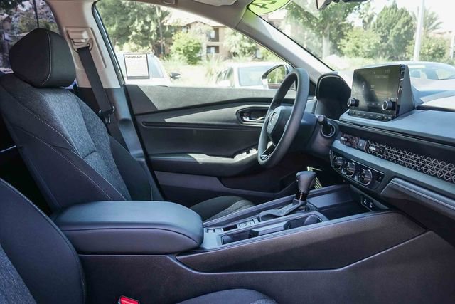 Used 2024 Honda Accord EX image 17