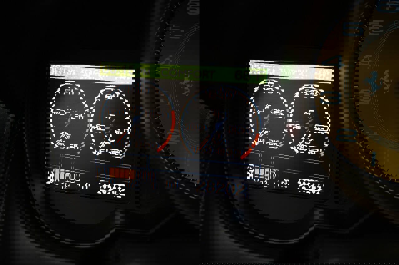 Used 2011 Ferrari California Base 2dr Convertible image 99