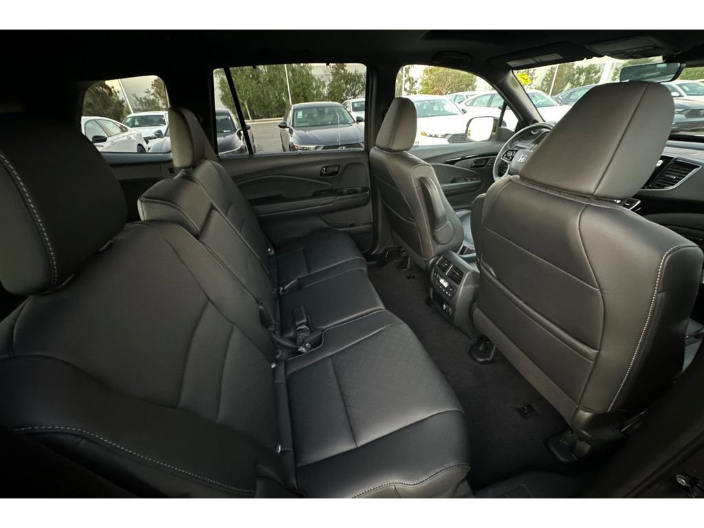 Used 2023 Honda Passport Elite image 18