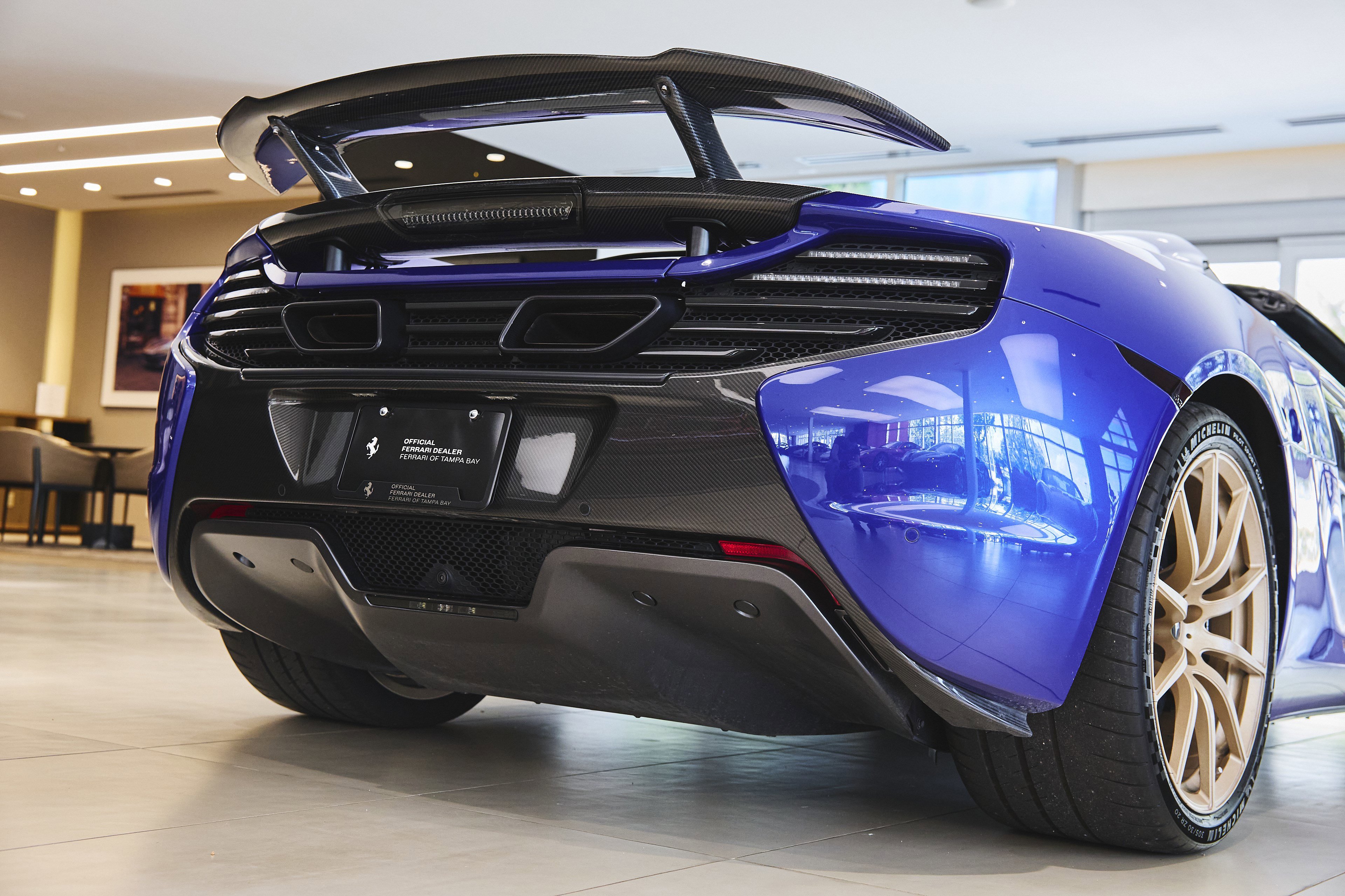 Used 2016 McLaren 650S Spider image 43