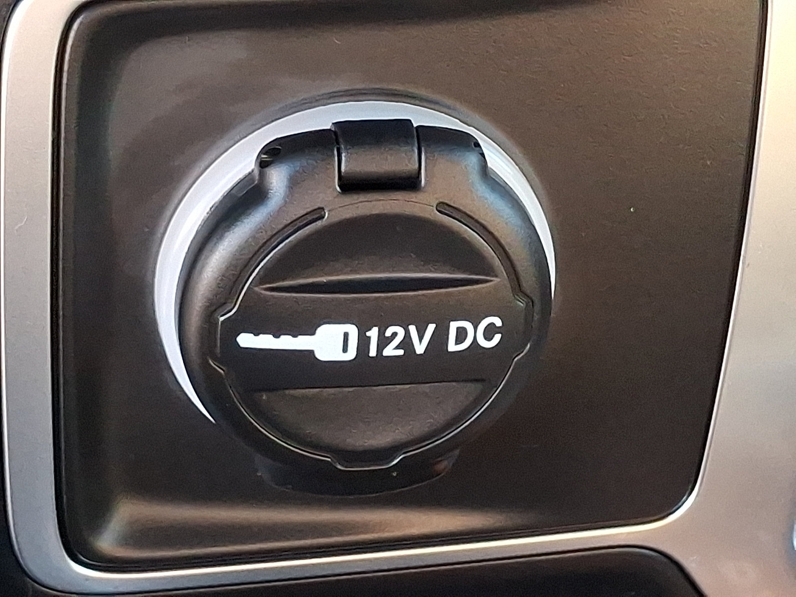 Used 2025 Jeep Wrangler Sport AWD/4WD image 23