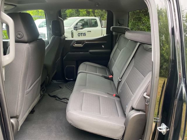 Used 2023 Chevrolet Silverado 1500 LT AWD/4WD image 9