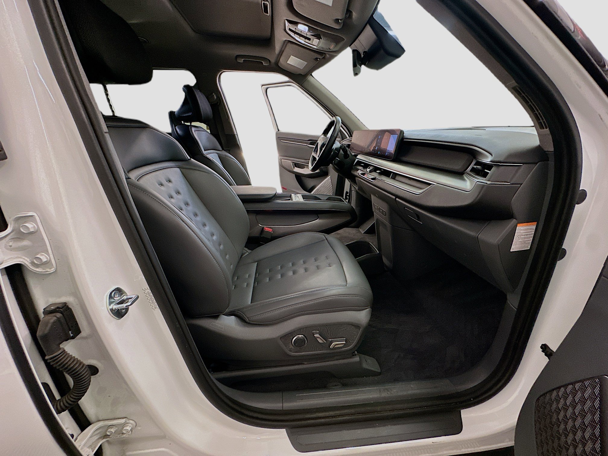 Used 2024 Kia EV9 Wind image 34