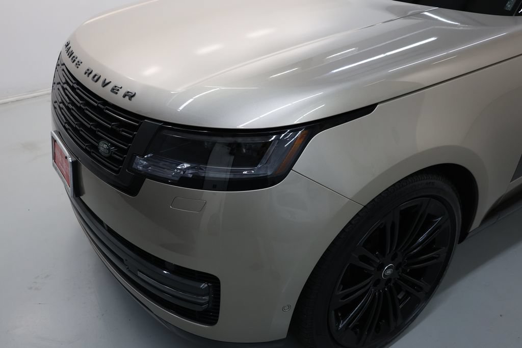 Used 2025 Land Rover Range Rover Long Wheelbase SE AWD/4WD image 70
