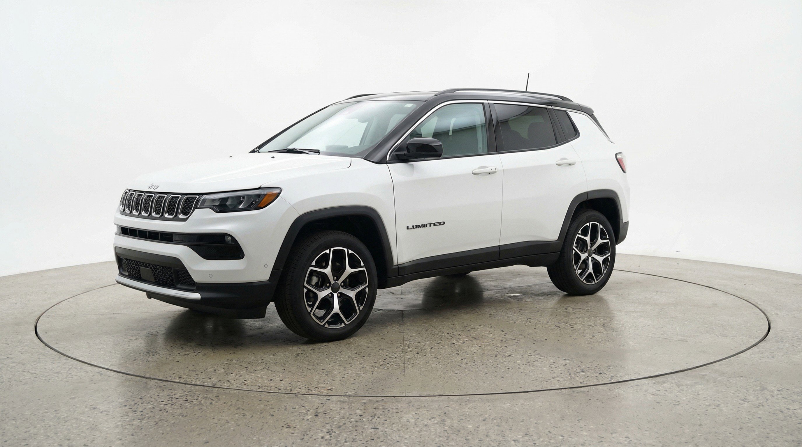 Used 2025 Jeep Compass Limited image 3