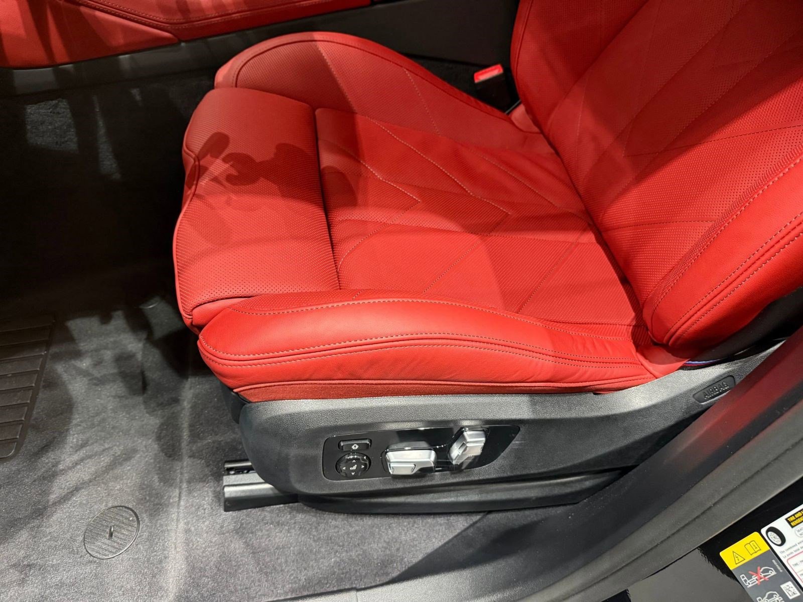 Used 2026 BMW XM Label Red image 9