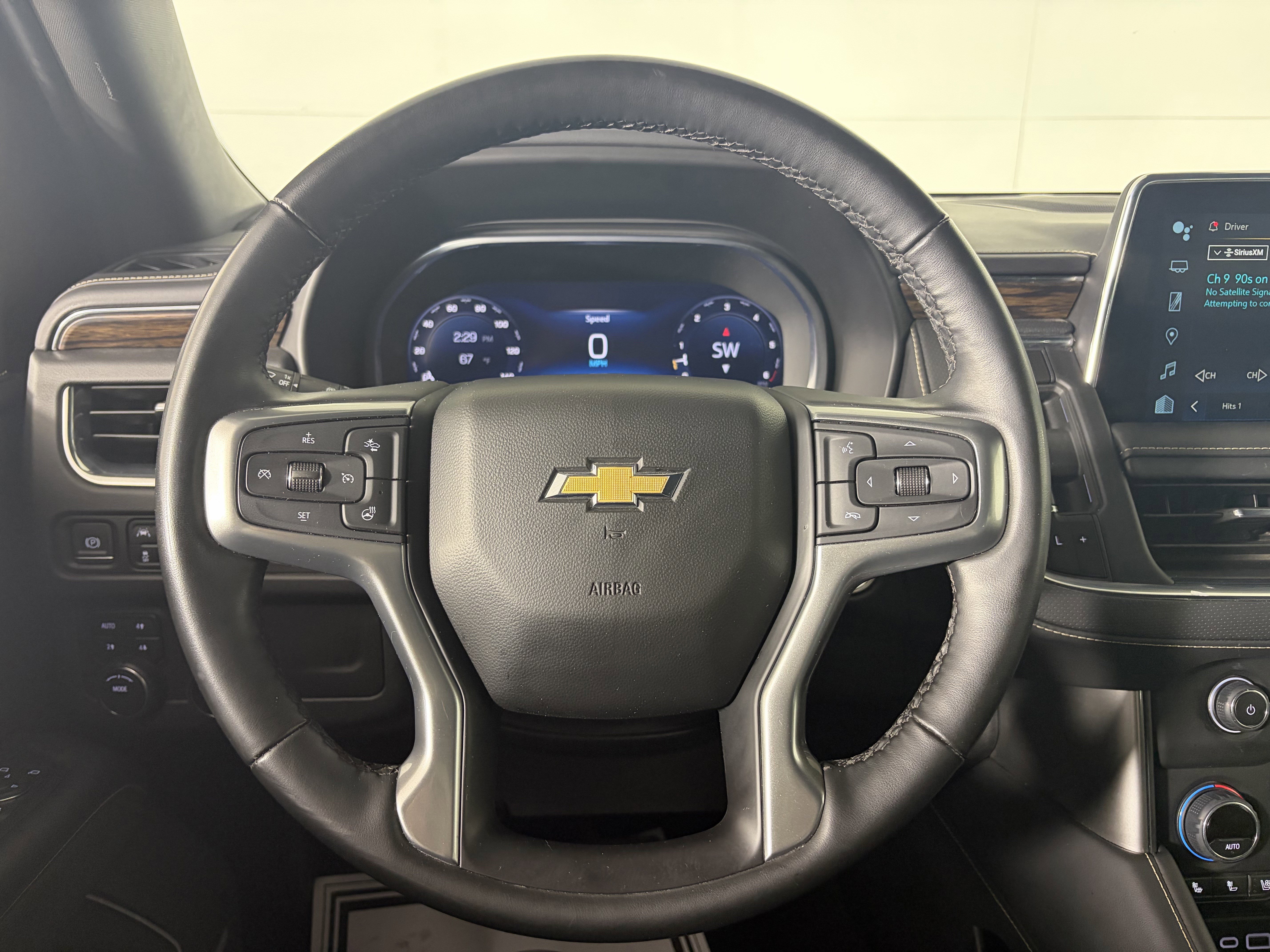 Used 2024 Chevrolet Tahoe Premier image 25