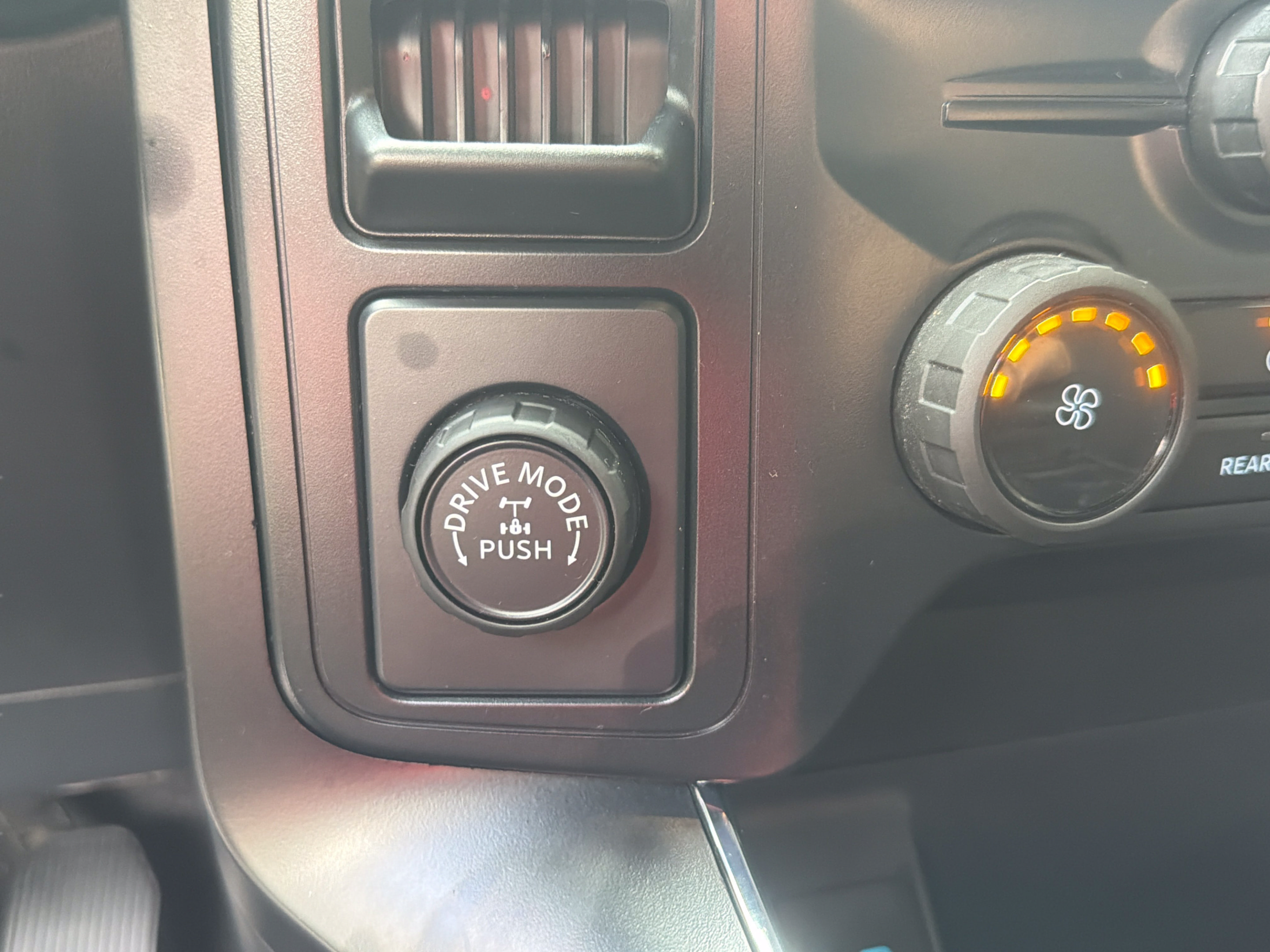 Used 2024 Ford F150 STX RWD image 17