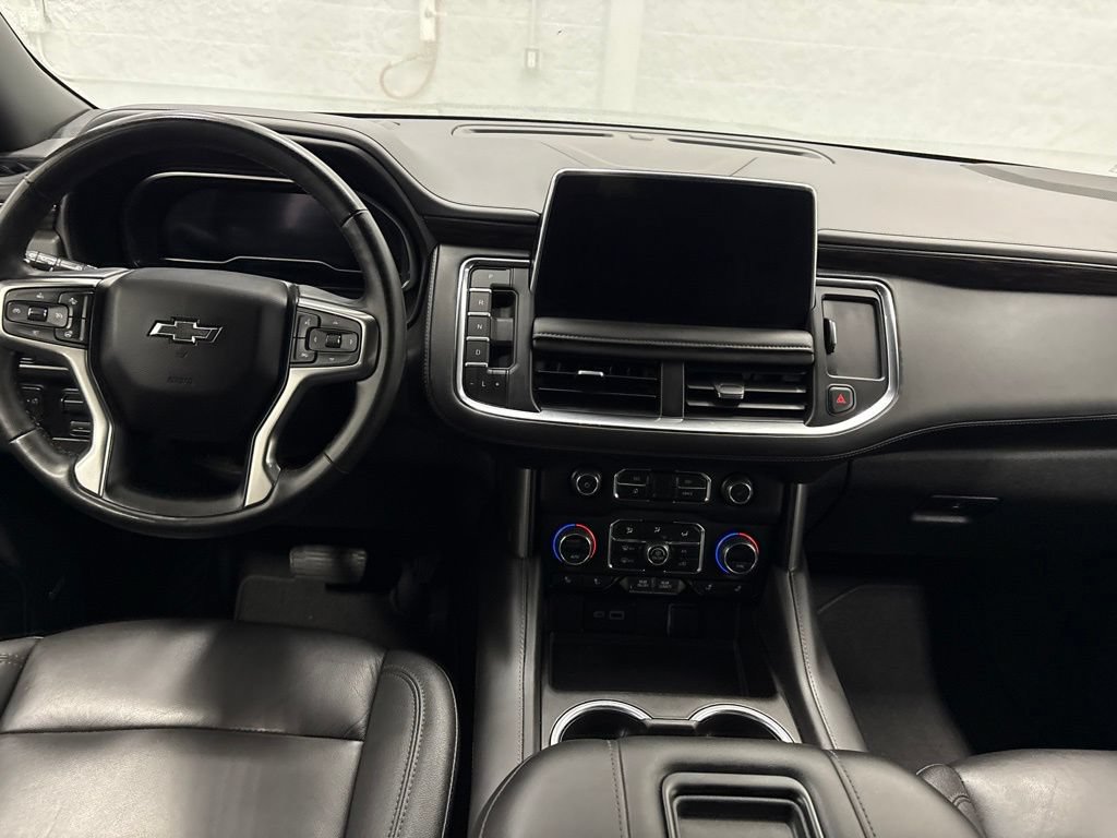 Used 2024 Chevrolet Suburban Z71 w/ Luxury Package AWD/4WD image 12