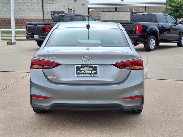Used 2022 Hyundai Accent SEL FWD image 6