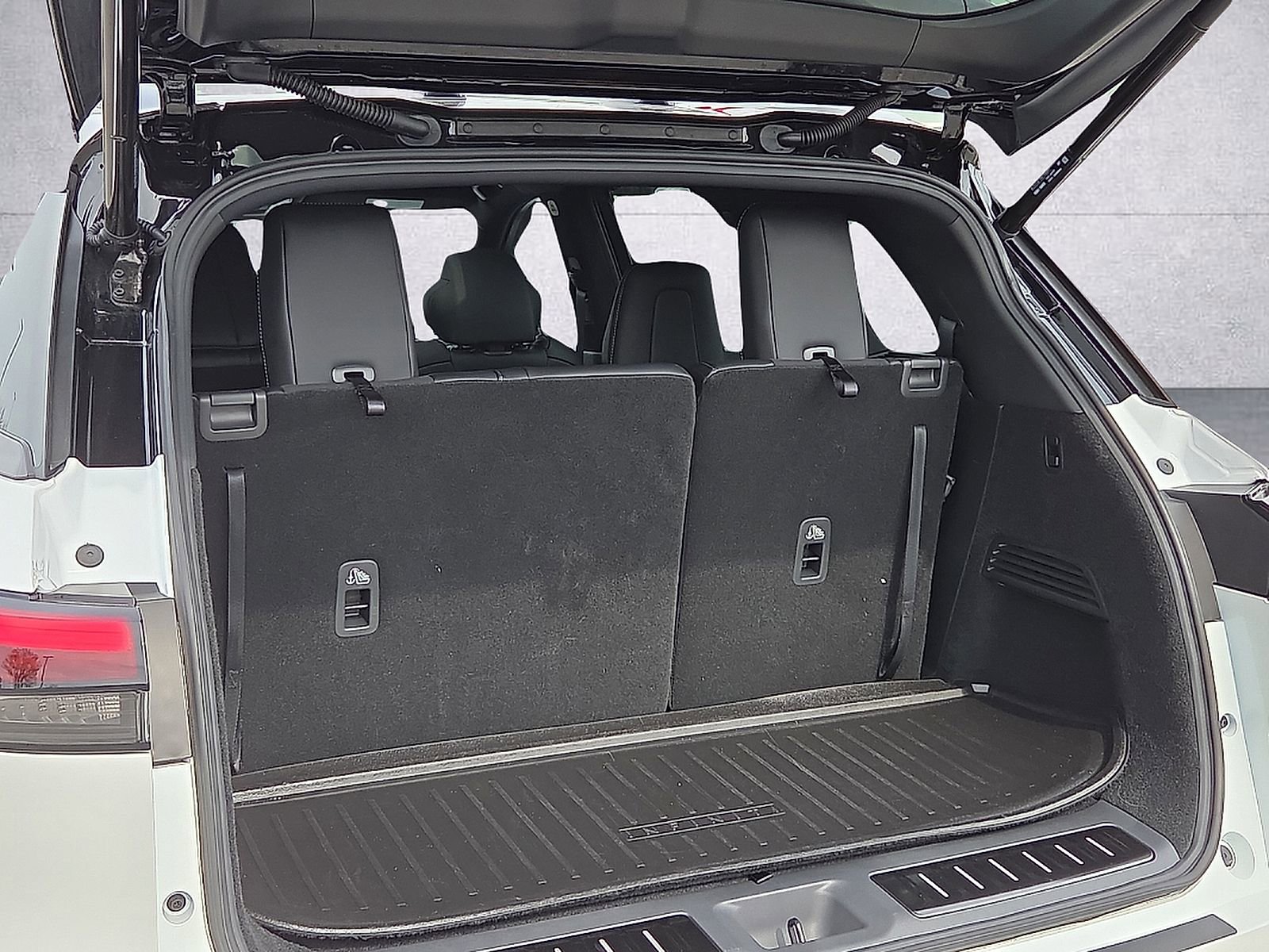 Used 2026 INFINITI QX60 Autograph w/ Autograph Tech Package image 9