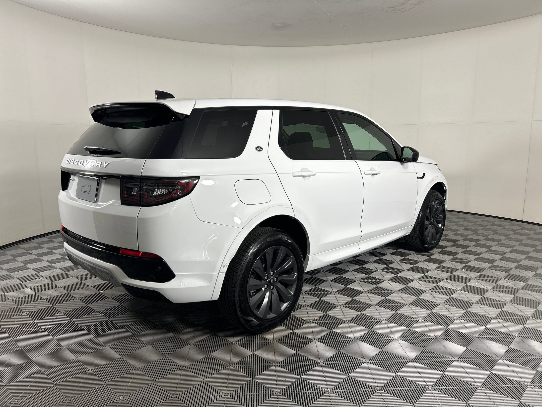 Used 2025 Land Rover Discovery Sport S AWD/4WD image 8