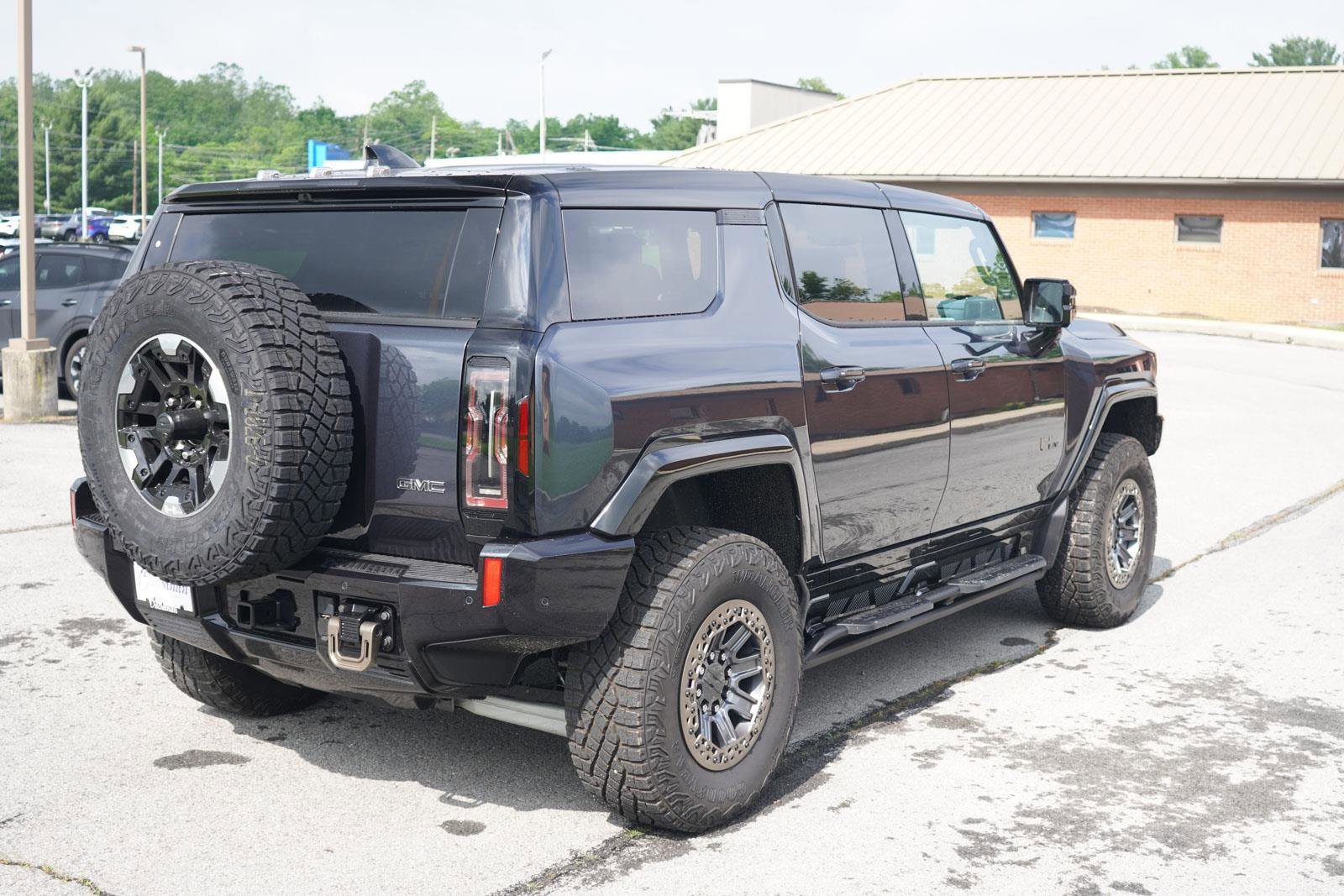 New 2025 GMC Hummer EV 2X w/ Extreme Off-Road Package image 3
